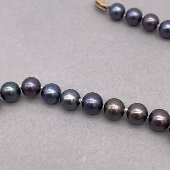 14K 585 Gold Clasp Pearl Necklace Fish Hook Closure 17.5 Inches - Picture 7 of 8